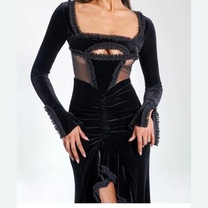 T0103103 Miss Circle Maeve Velvet and Mesh Long Sleeve Maxi Dress Dinner